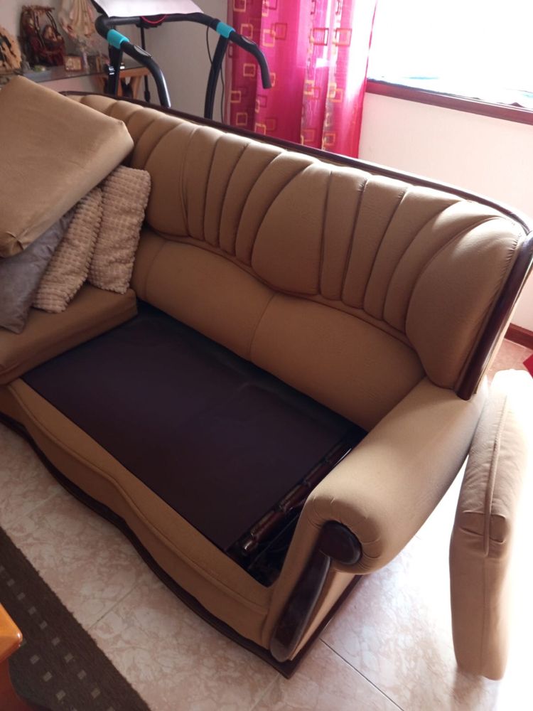 Sofa cama 3/4 pessoas + sofa pequeno  como novo so visto  (ler tudo)