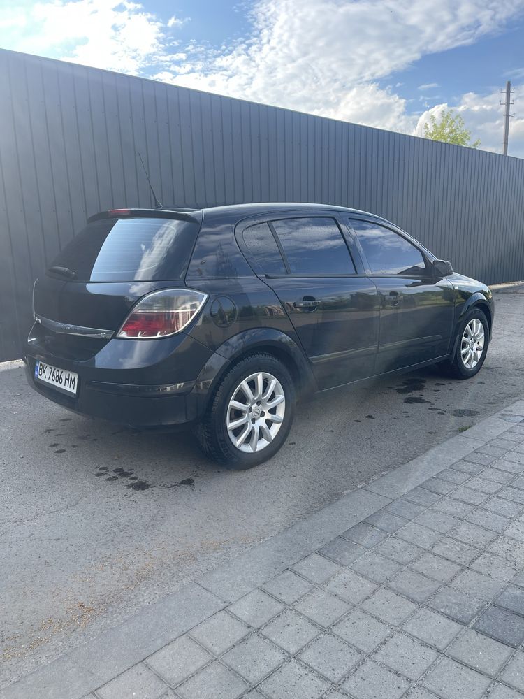 Opel astra H 1.6