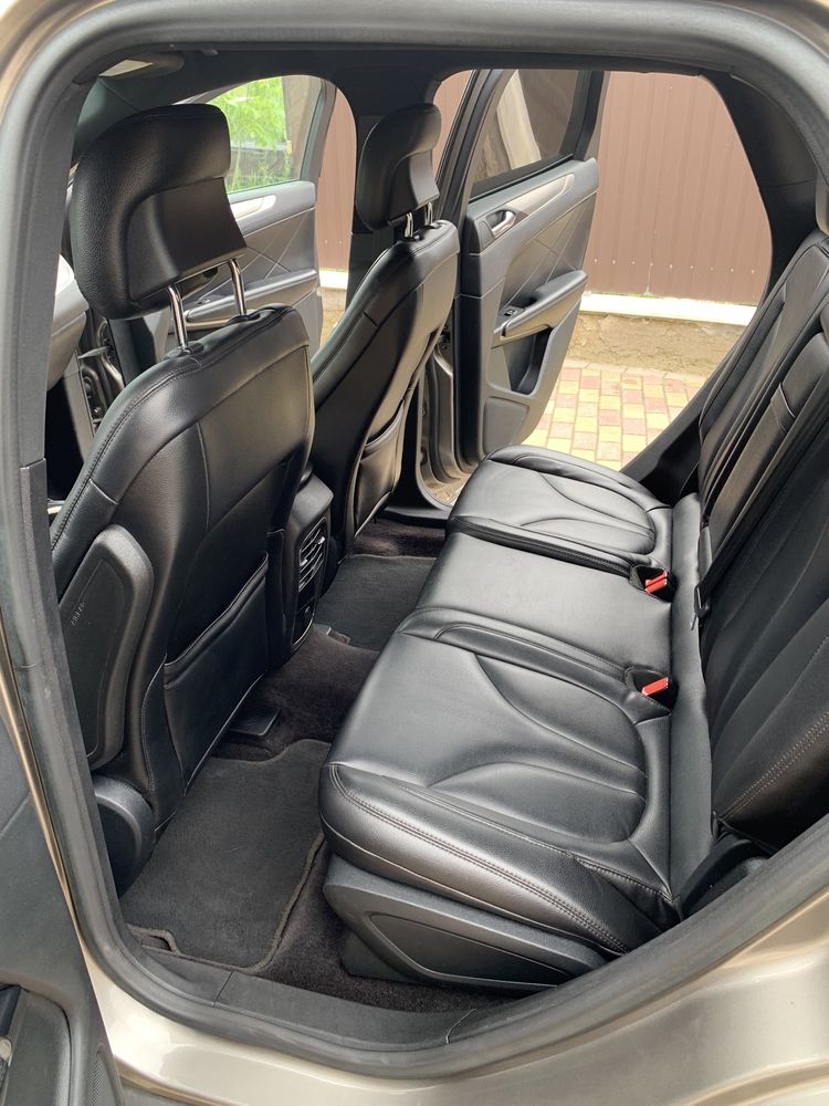 Продам Lincoln MKC 2016