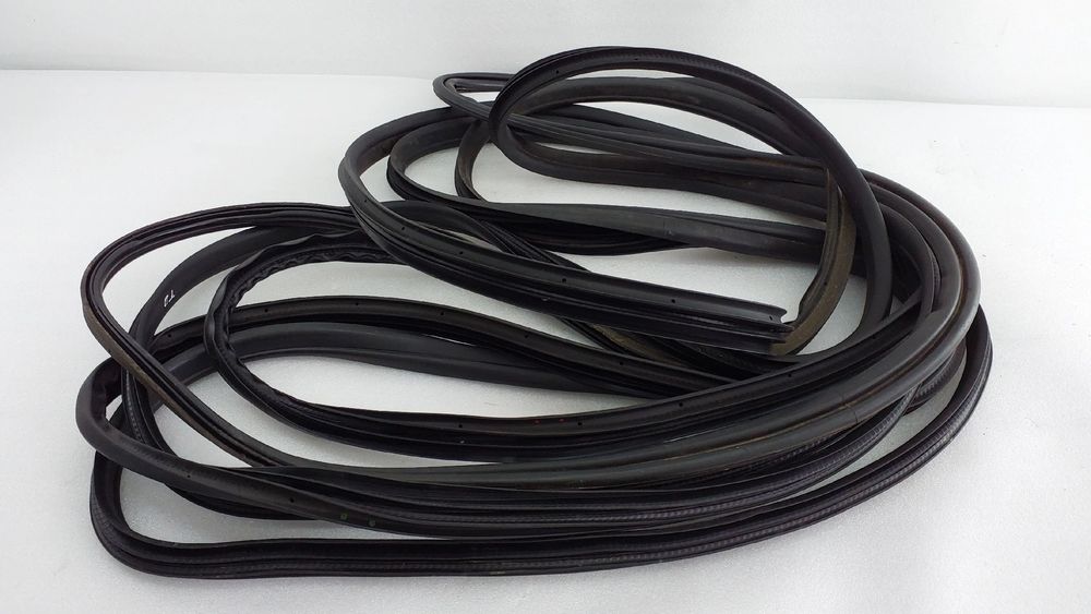 Borracha genérica FORD C-Max II (DXA/CB7, DXA/CEU)