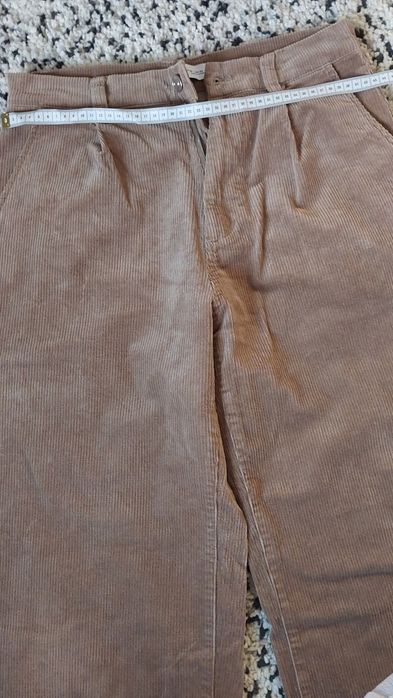 Brązowe spodnie baggy Bershka