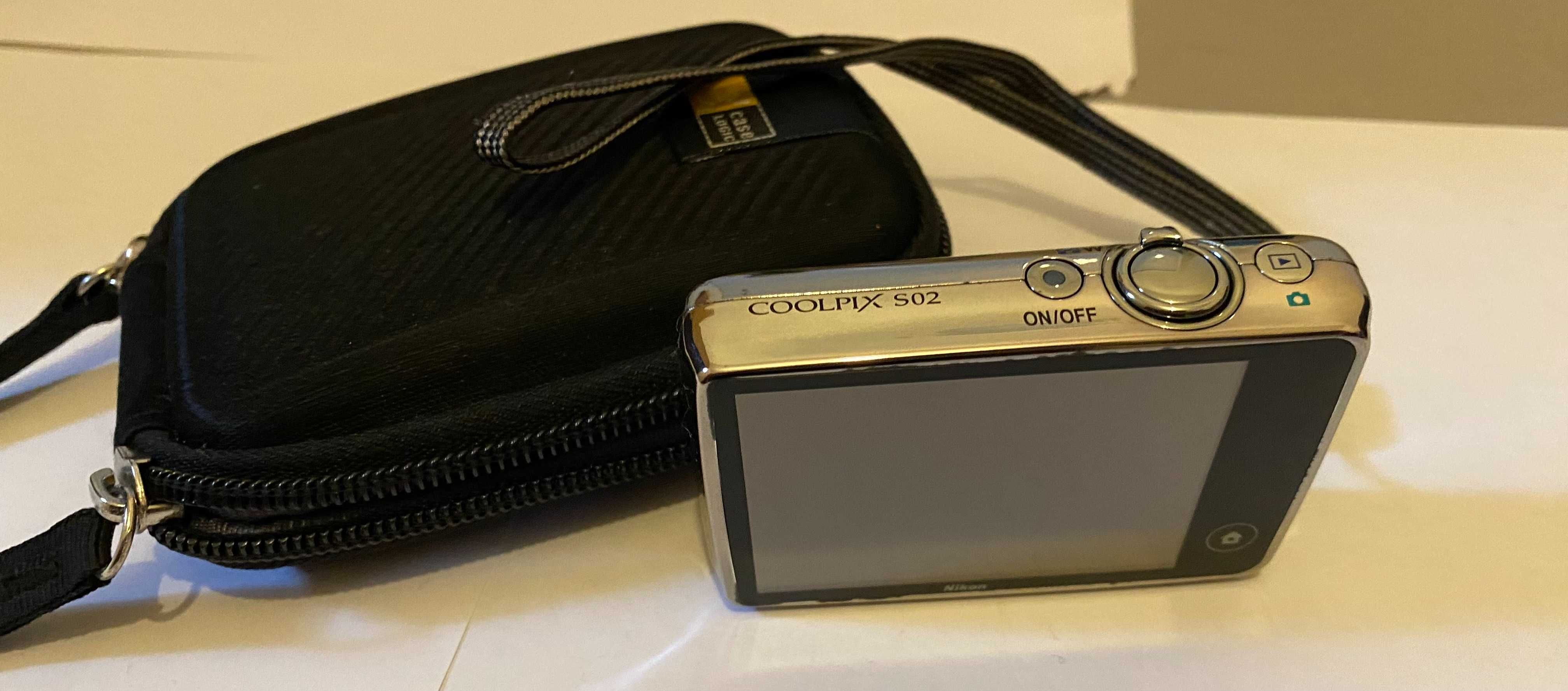 Nikon CoolPix S02