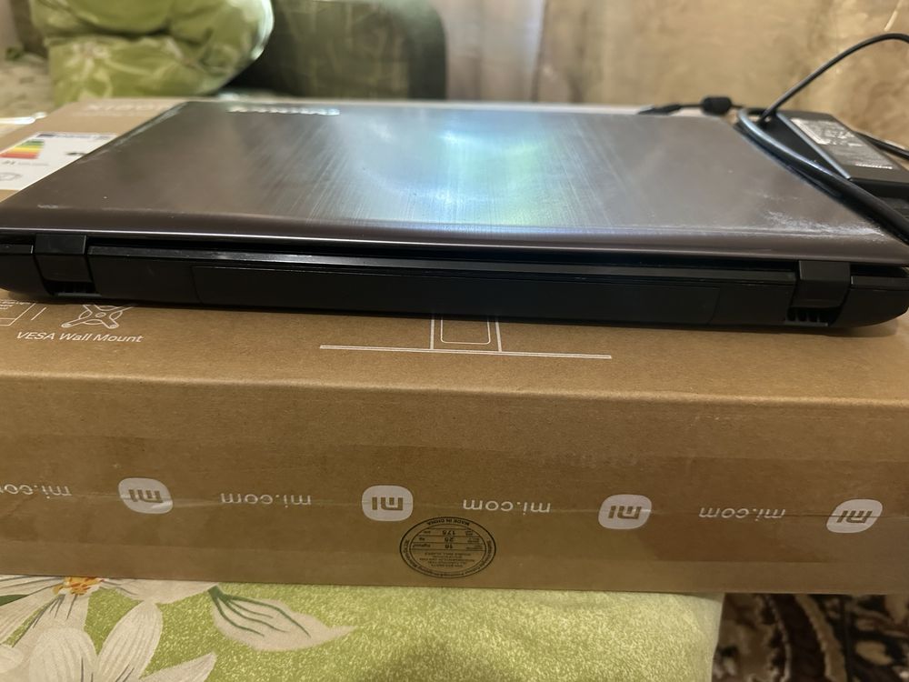 Lenovo IdeaPad Z585 / 15.6" (1366x768) TN /AMD A8-4500M ОЗУ 8 ,SSD 120