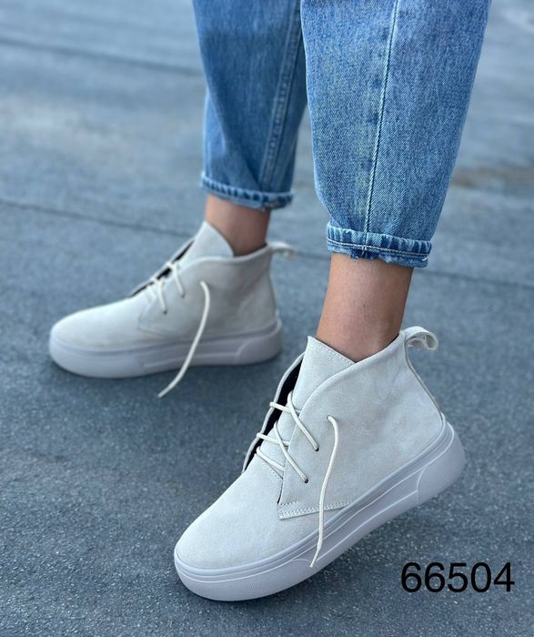 Жіночі шкіряні демісезонні черевики в кольорах