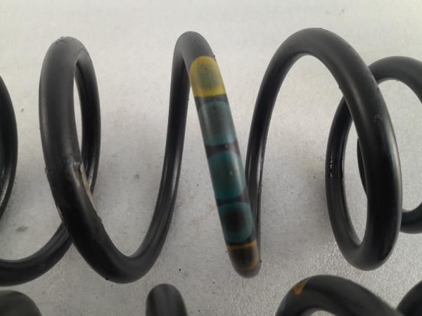 Mola de suspensão trás direita VOLKSWAGEN Fox (5Z1, 5Z3, 5Z4)