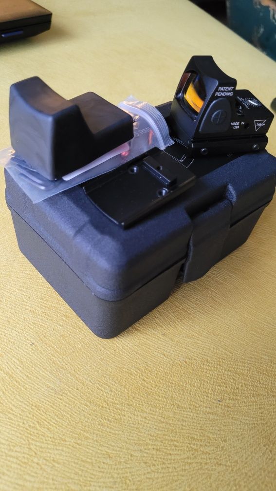celownik kolimator RMR trijicon asg