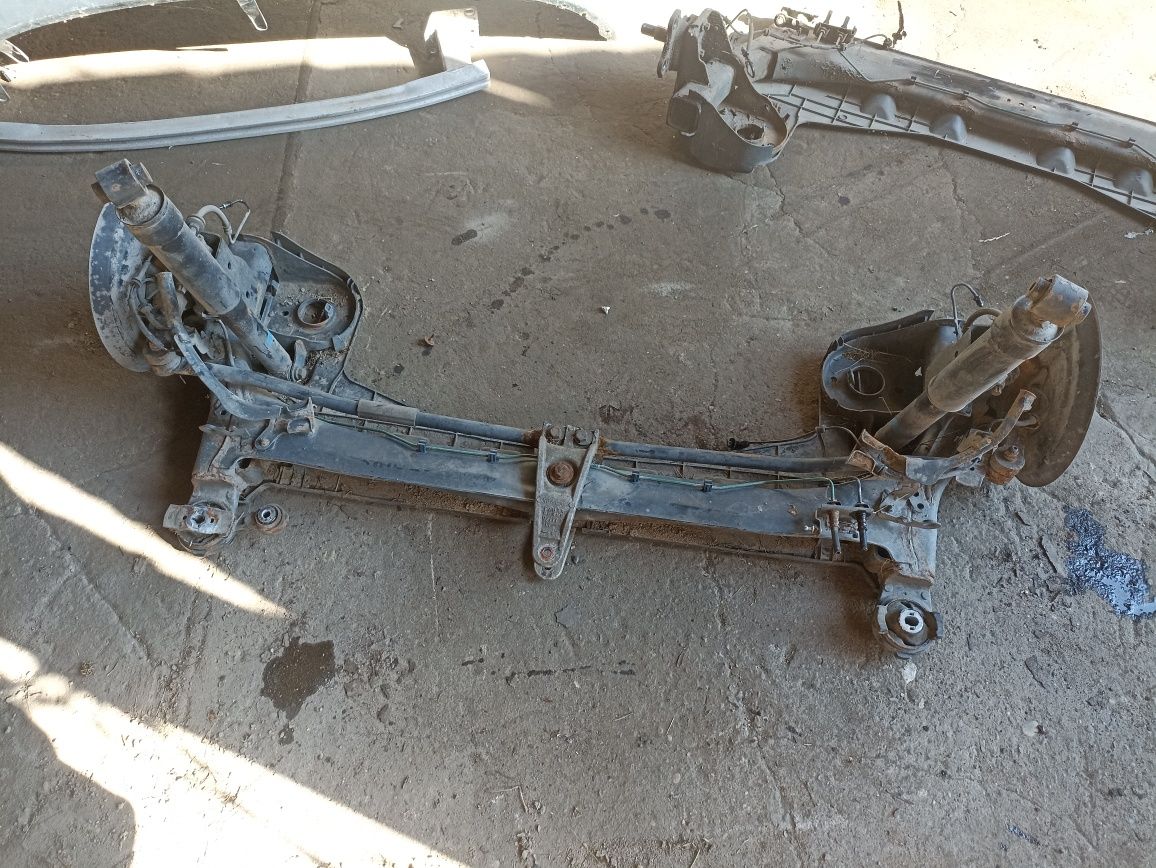 Belka zawieszenia Renault laguna 3 wersja  4 Control kombi zawieszenie