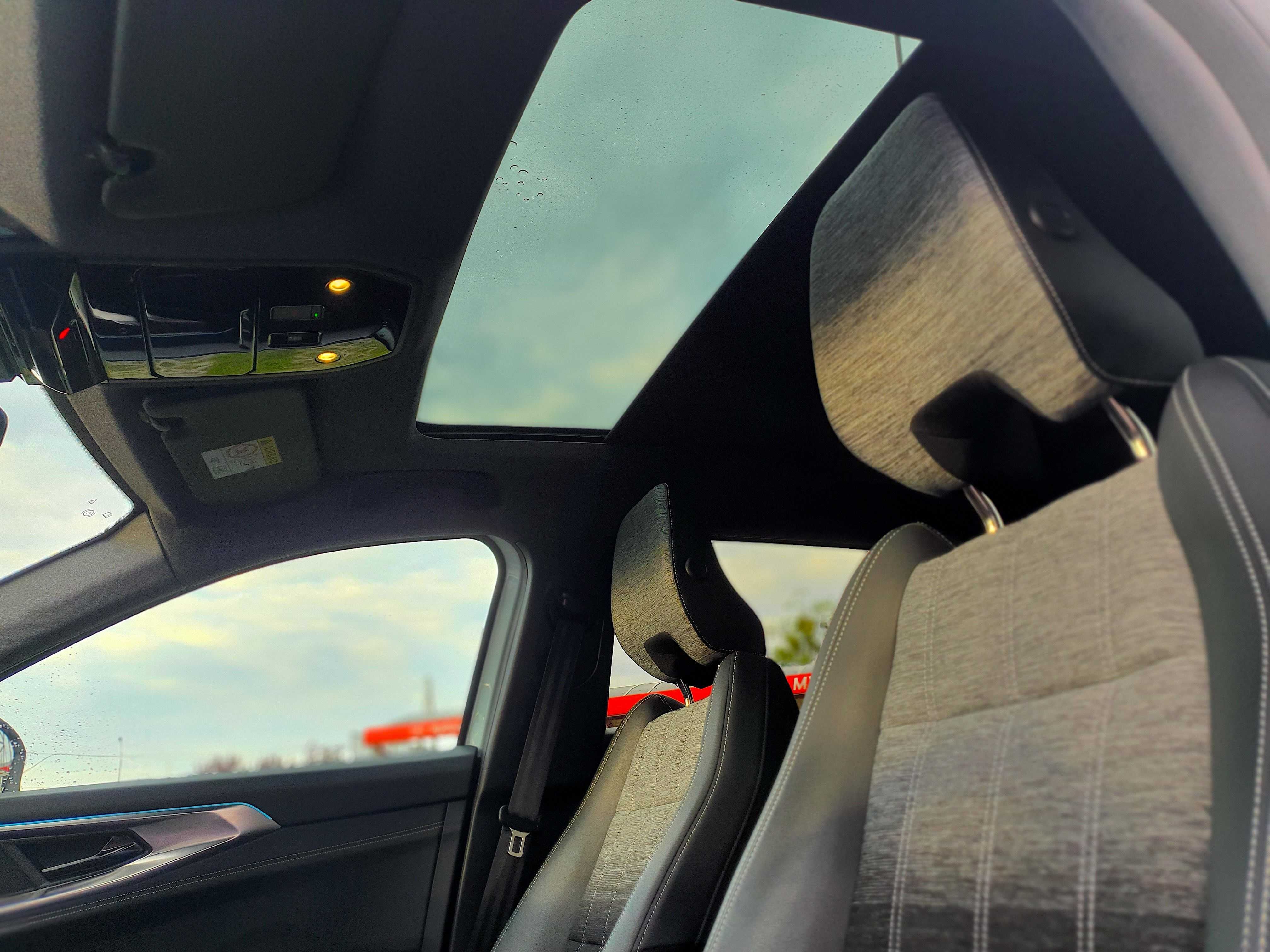 Wypożyczalnia Samochodów Łódź Renault Austral Nowy SUV  500km limit