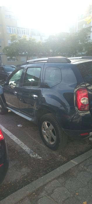 Dacia Duster vende ou troco