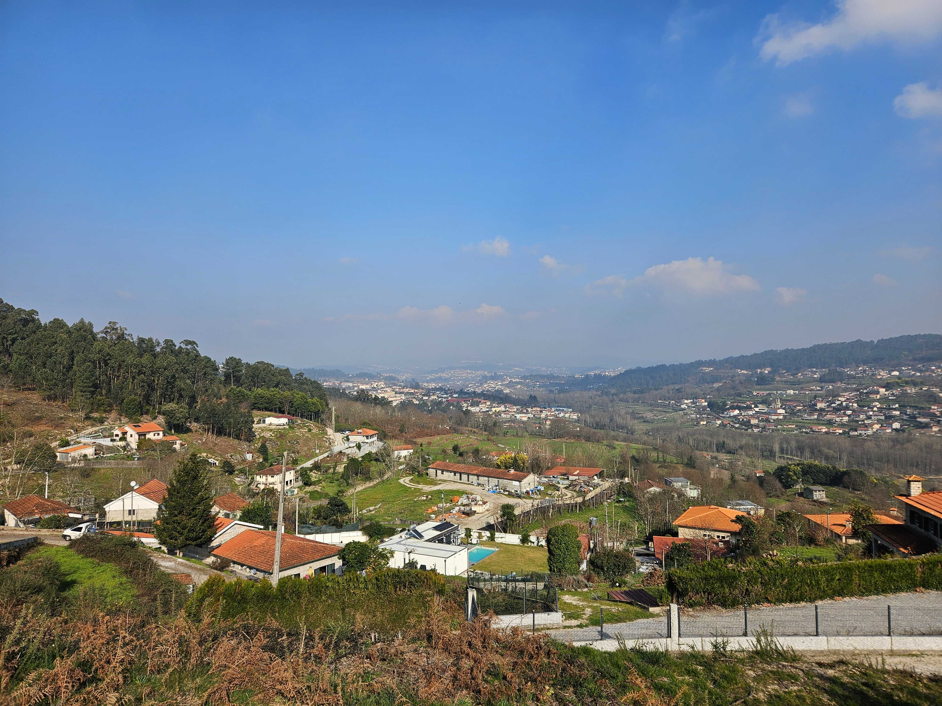 Terreno de construçao em Arões - Fafe com projeto aprovado