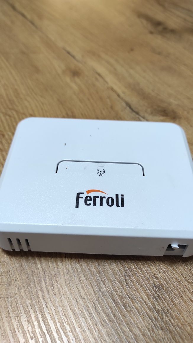 Sterownik pokojowy termostat radiowy Ferroli