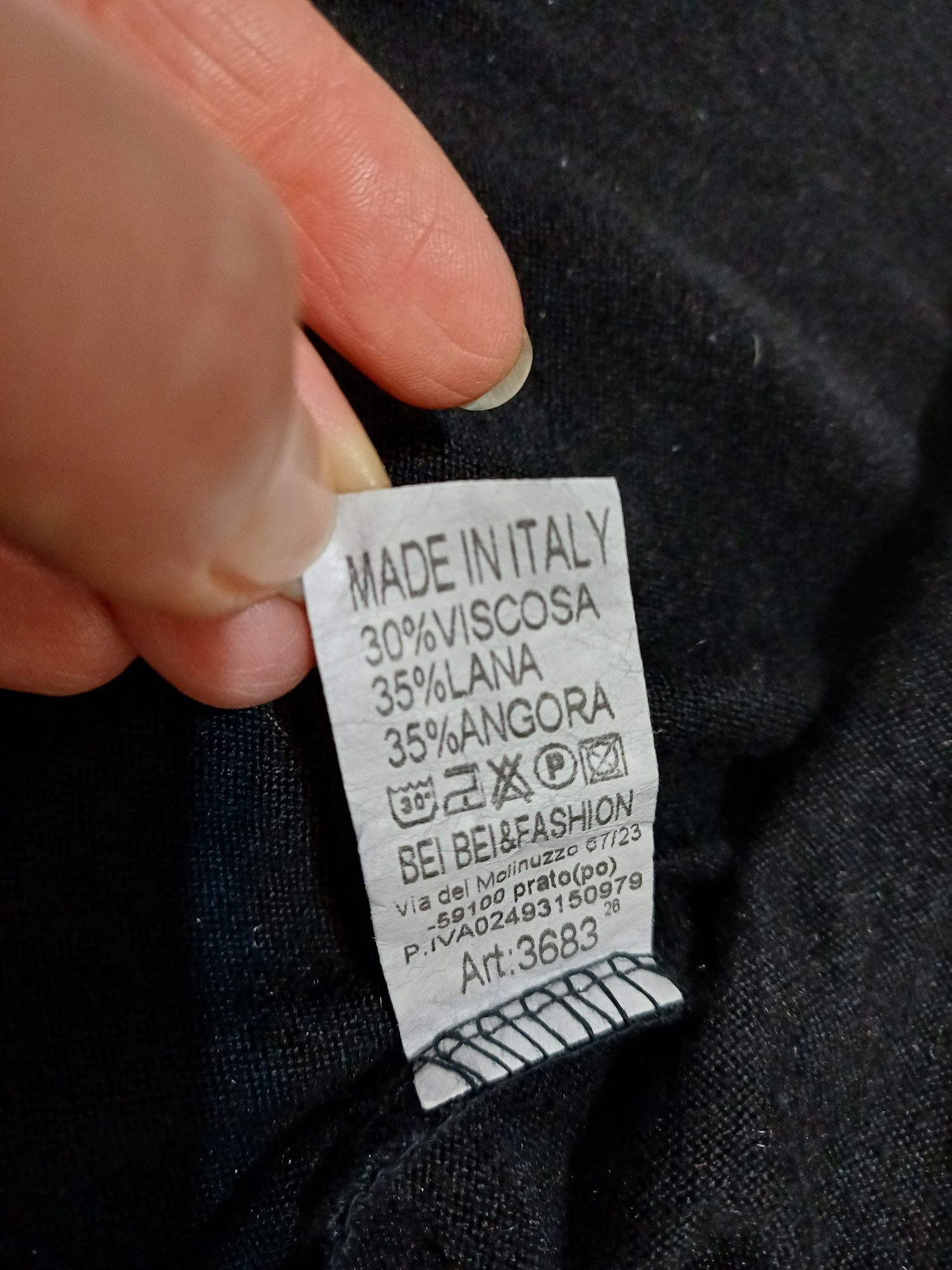 Nowy cienki sweterek/bolerko damskie Made in Italy r. 38