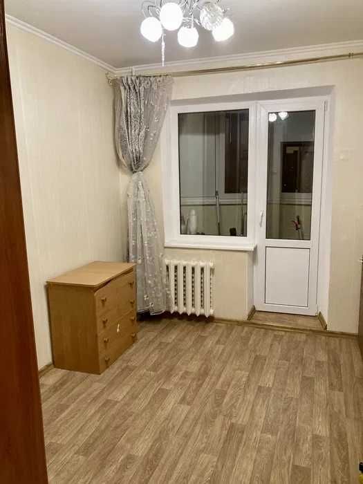 (4) 4 комнатная квартира в центре Таирово