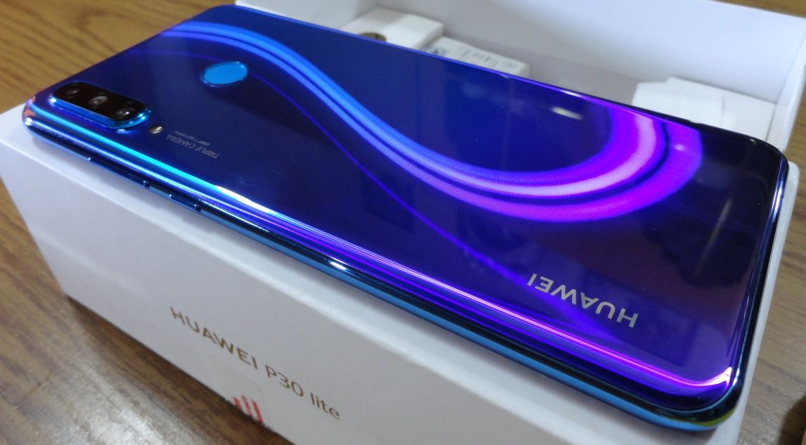 Sprzedam Telefon Huawei P30 Lite 4 GB RAM 128 pamięci