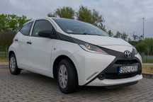 Niezawodna Toyota Aygo 2017 1.0 69 KM faktura