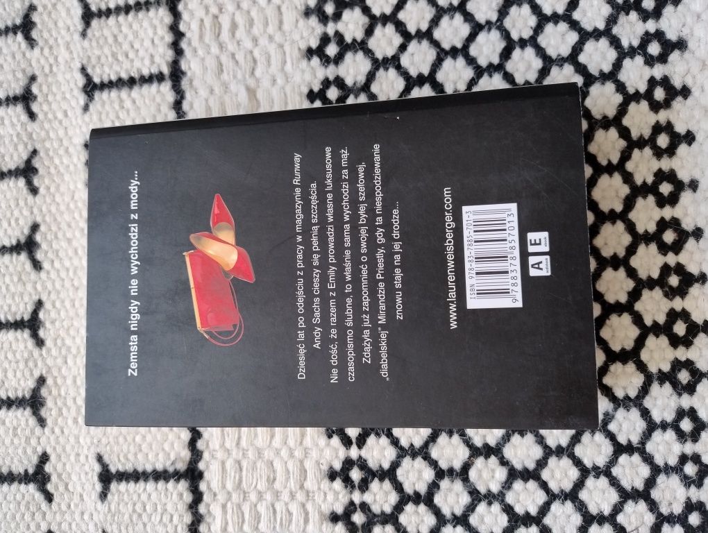 Zemsta ubiera się u Prady L. Weisberger