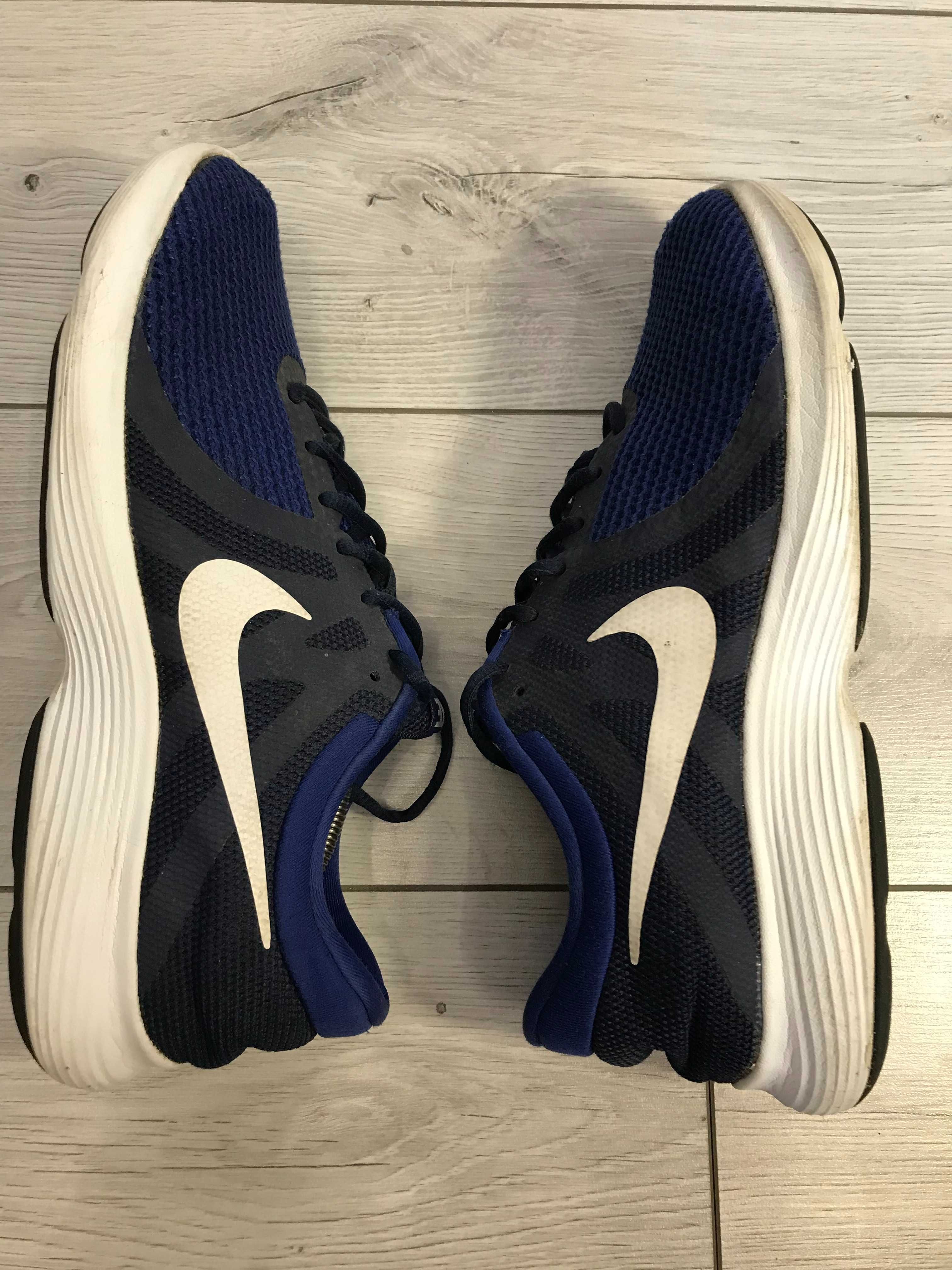 Buty Nike Revolution 4 rozm. 47,5