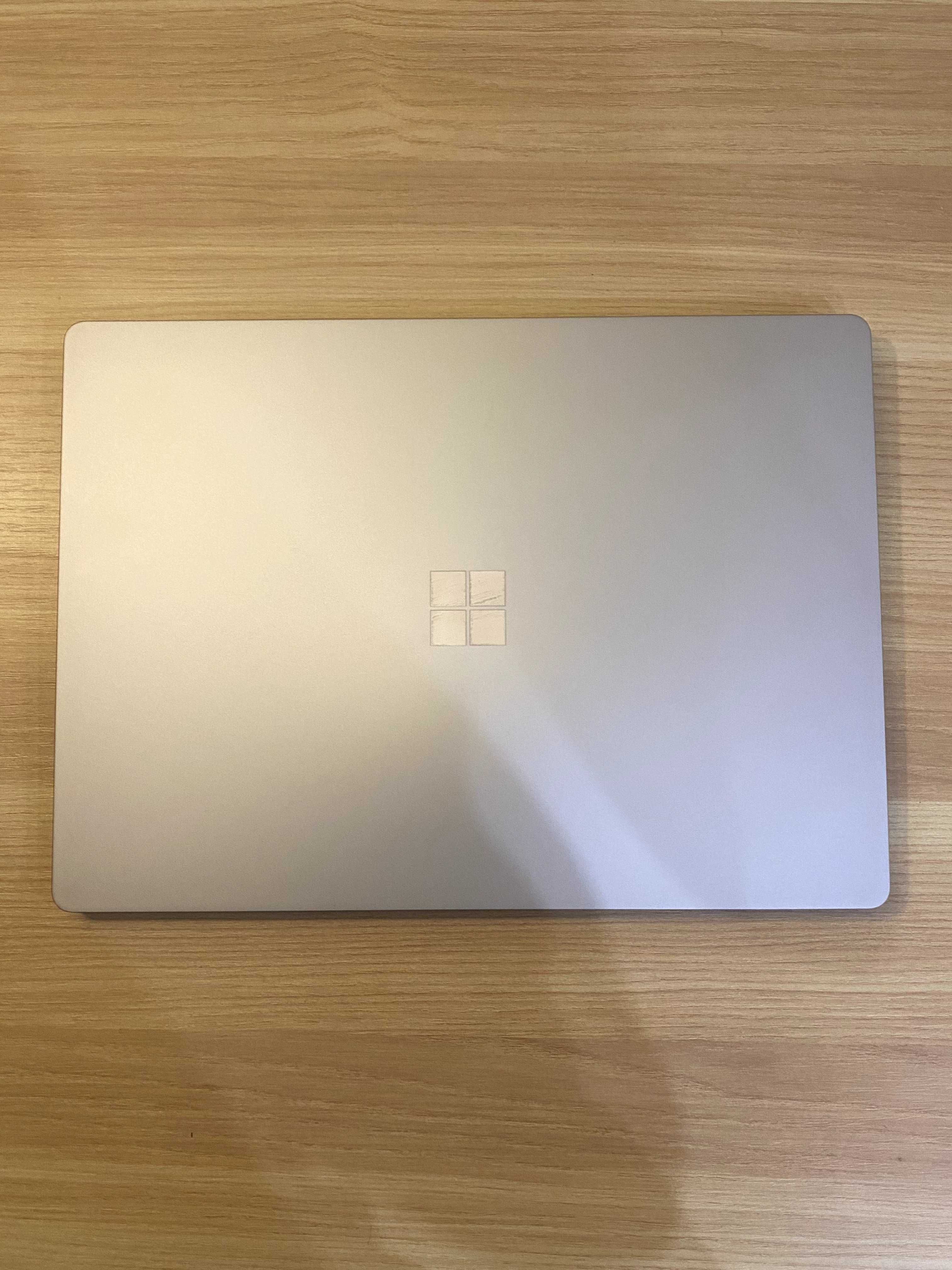 Ультрабук Microsoft Surface laptop 2 Core i7-8650U 16GB 516GB SSD