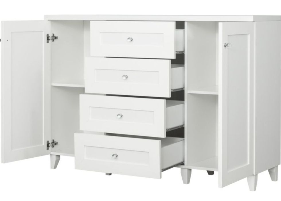 Sprzedam komodę białą  z kryształowymi uchwytami.