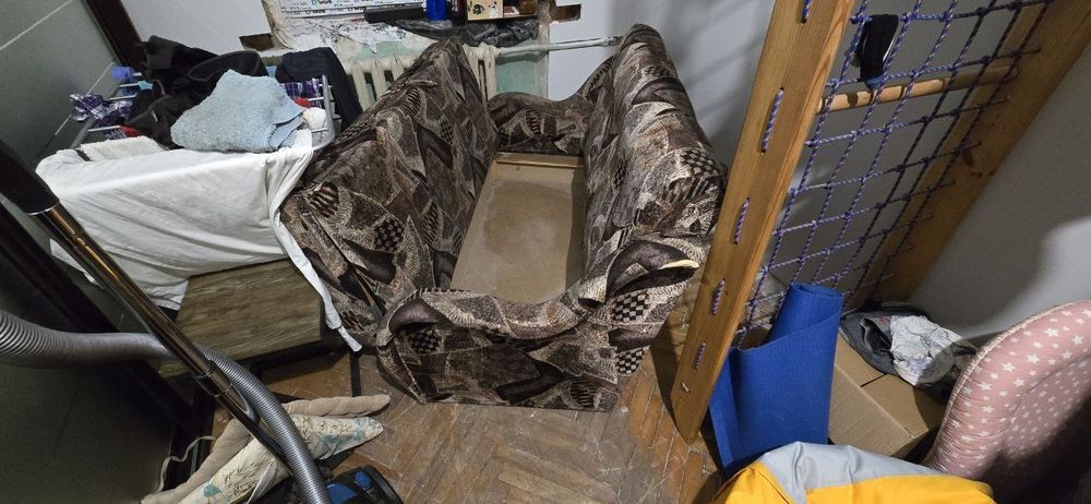 Продам розкладний діван