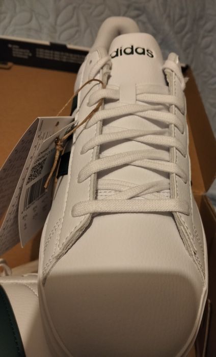 Tenis Adidas originais e novos