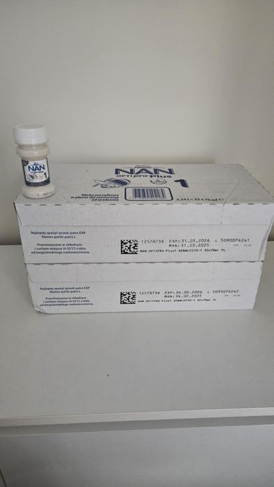 Mleko Nan optipro plus 1, w kartonie 32x70ml 
Dwa kartony w dacie 4.02