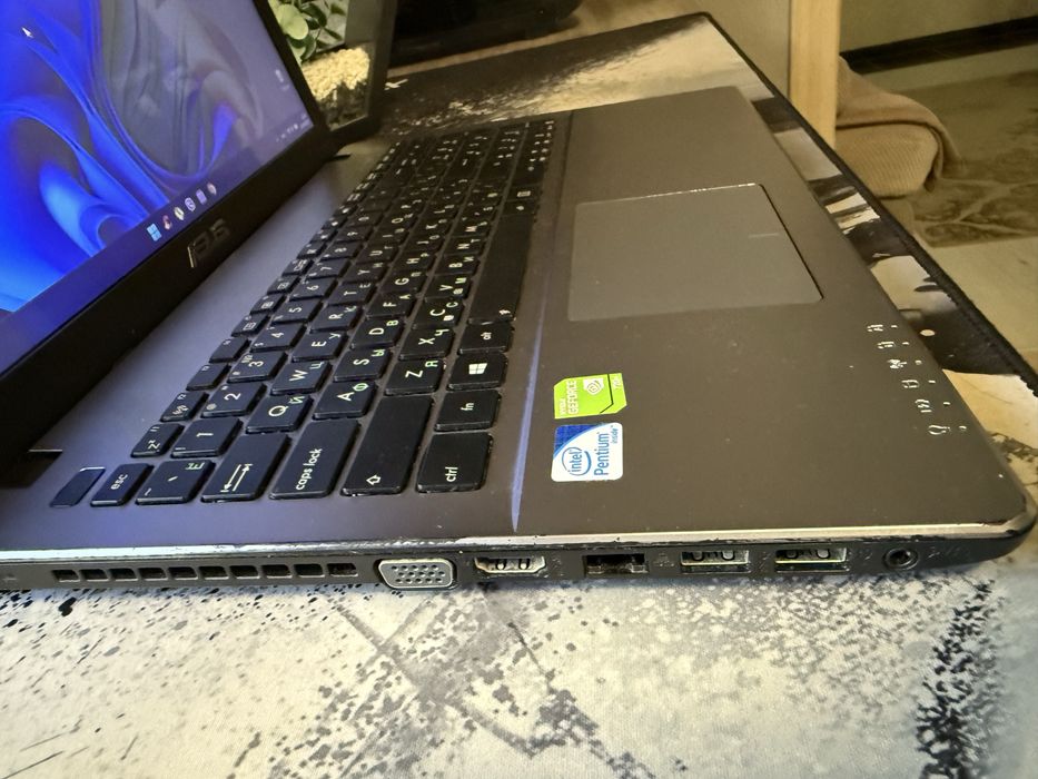 Ноутбукт Asus X550C з додатковим SSD 512Гб та RAM 12Гб