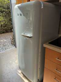 Frigorífico Smeg 143cm