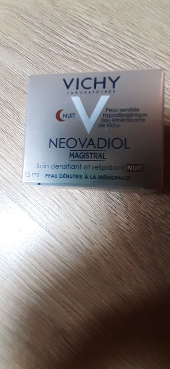 Vichy Neovadiol Magistral krem na noc 15ml