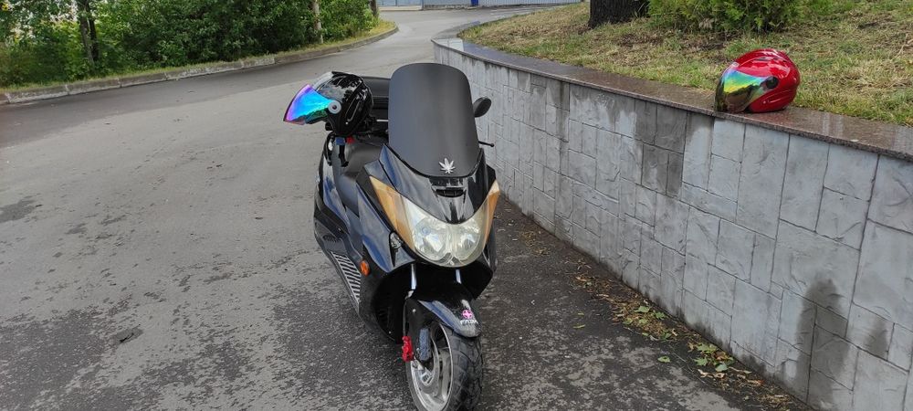 Максі скутер 150