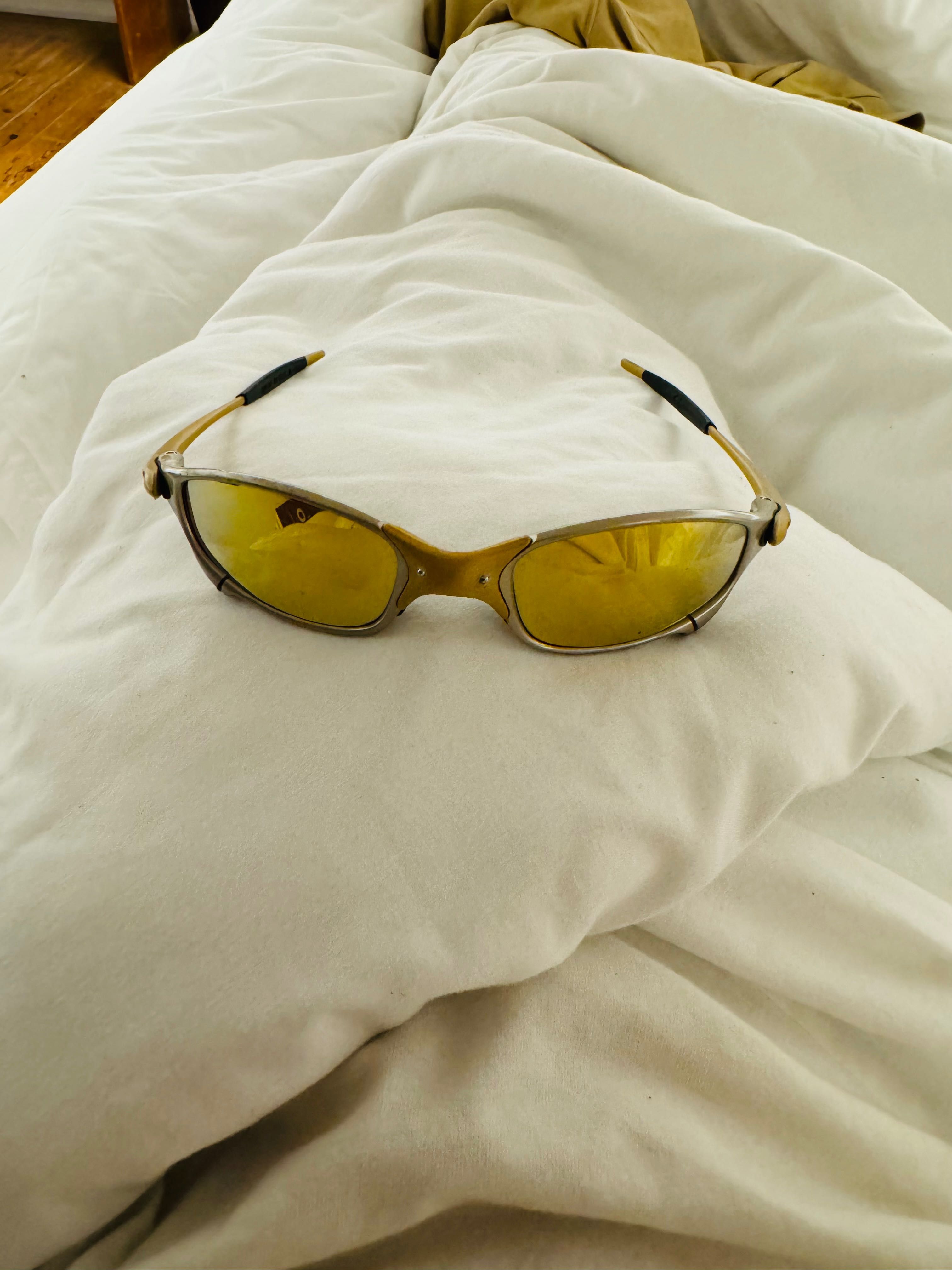 Juliet Full Metal Oakley