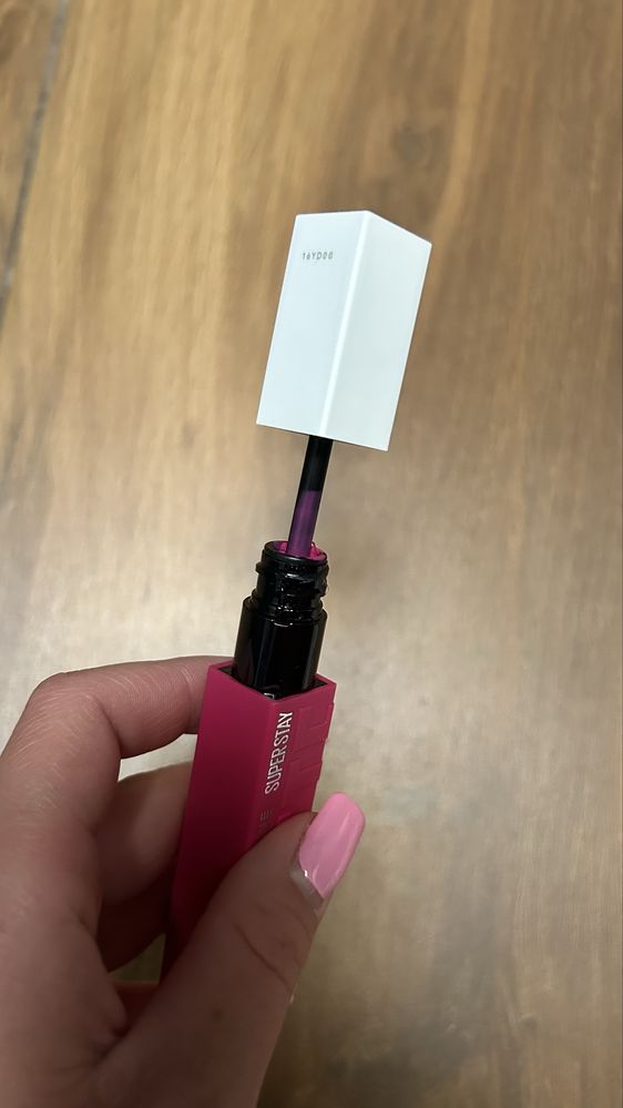 Maybelline Superstay Matte ink pomadka w płynie kolor 30 romantic