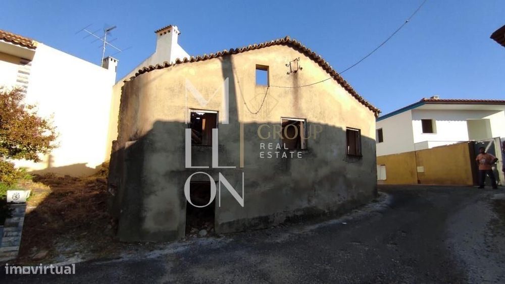 Casa para Reconstruir – Carregueira, Mação