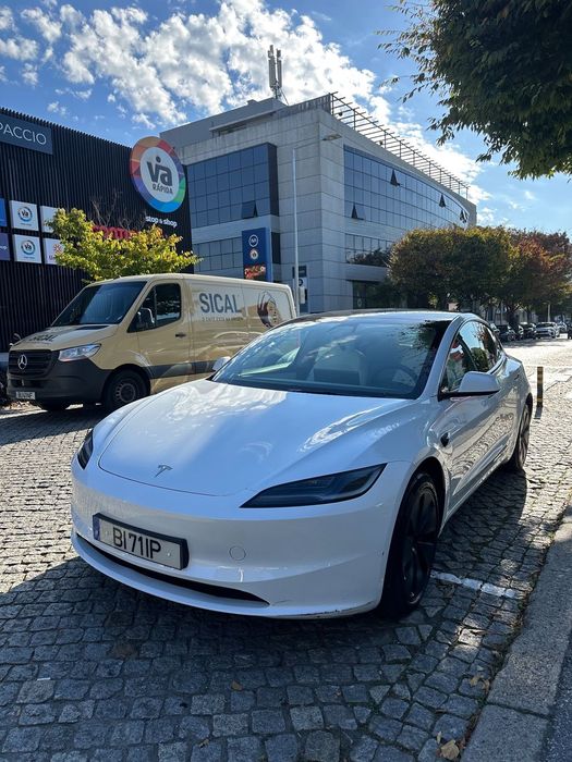 Tesla Model 3 Tração Traseira Premium