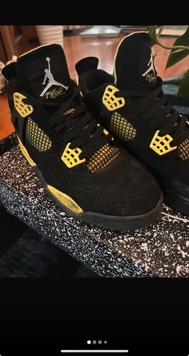 Jordan 4 em execwlwnre estado