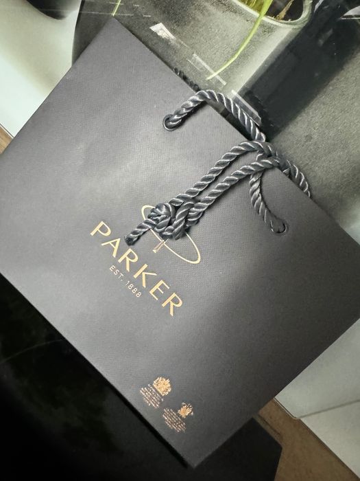 Pióro kulkowe Parker + torebka prezentowa