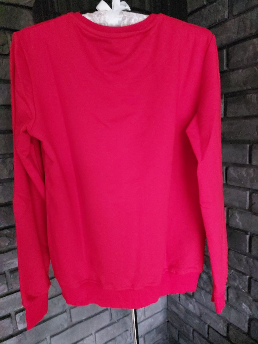 Czerwona bluza M/L