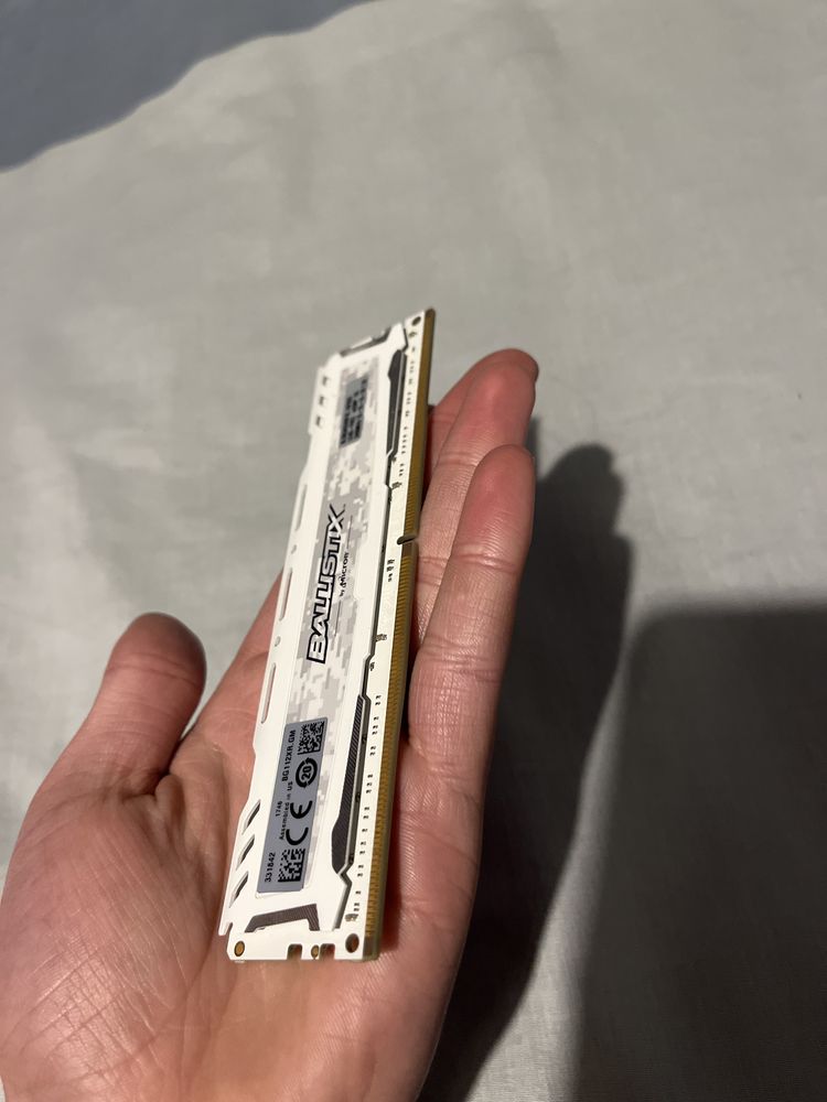 Memoria RAM BALLISTIX 8Gb 2400MHz