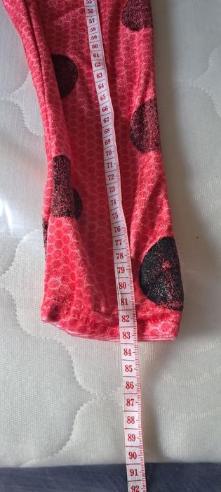 Продам костюм Леді Баг на вік 2-3 роки  Довжина від плеча 83 см