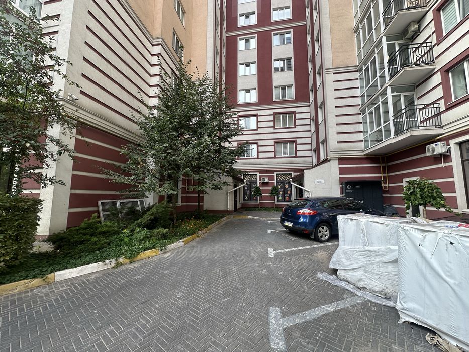 2к квартира под ремонт ЖК Покровский Свято-Покровская 73е