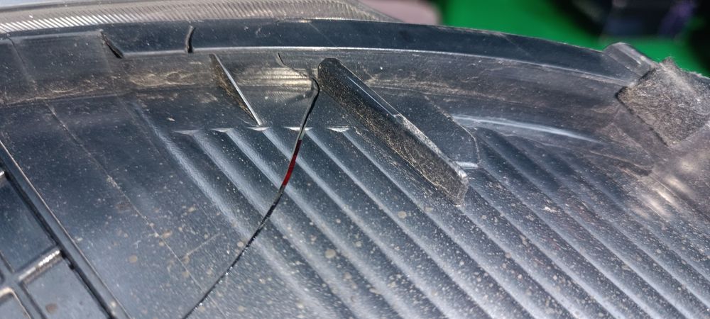 Фонарь задний внешний правый Mazda 3 2009-2012 цена договорная