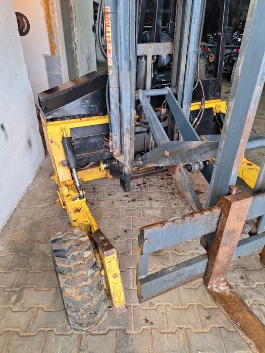 Wózek widłowy terenowy napęd 3x3 podwieszany przesuwne blokada ZAMIANA