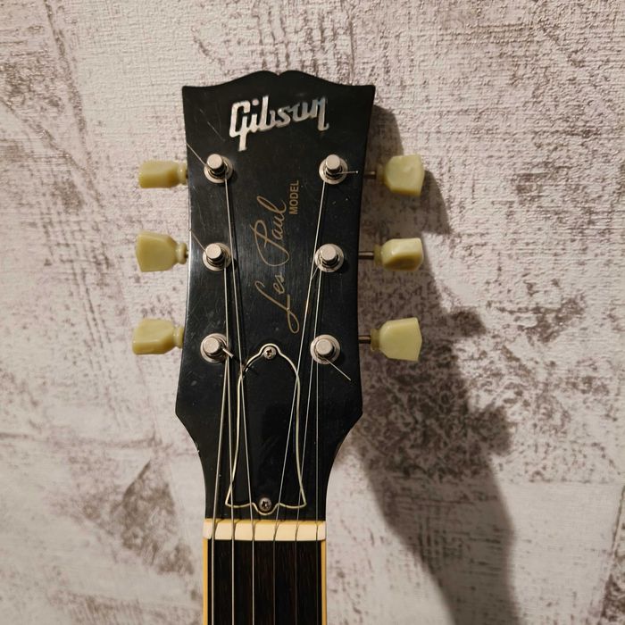 продаєтся гітара гібсон. америка