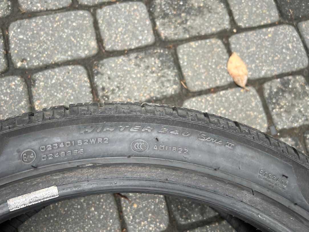 Opona Pirelli Sottozero - 245/40/20