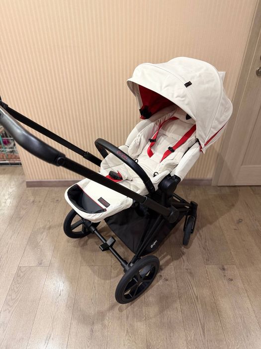 Продам cybex platinum Ferrari