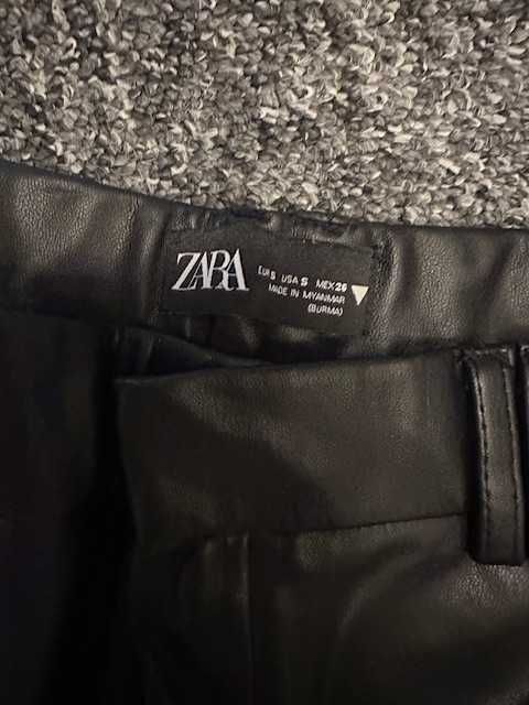 Spodnie lateksowe, rozmiar S, ZARA