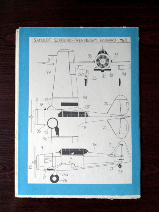 Samolot szkolno-treningowy Harvard Mk. II B - Mały Modelarz 6/88