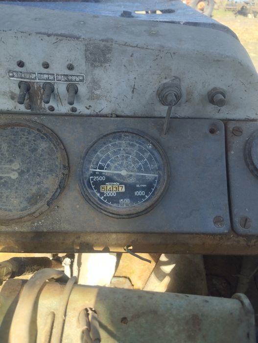 Трактор Т-150 в доглянутому стані