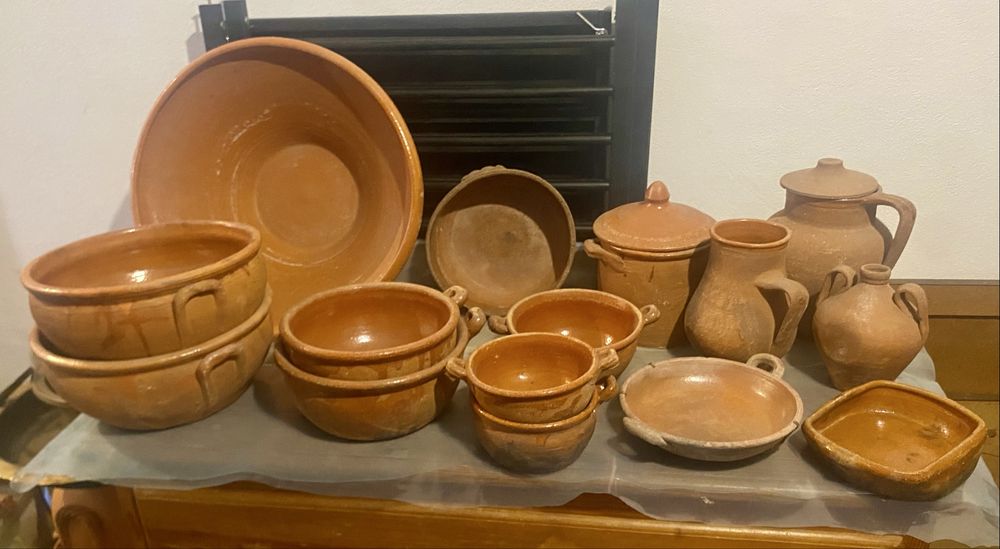 Conj. Louça de Barro antigo - 15 peças