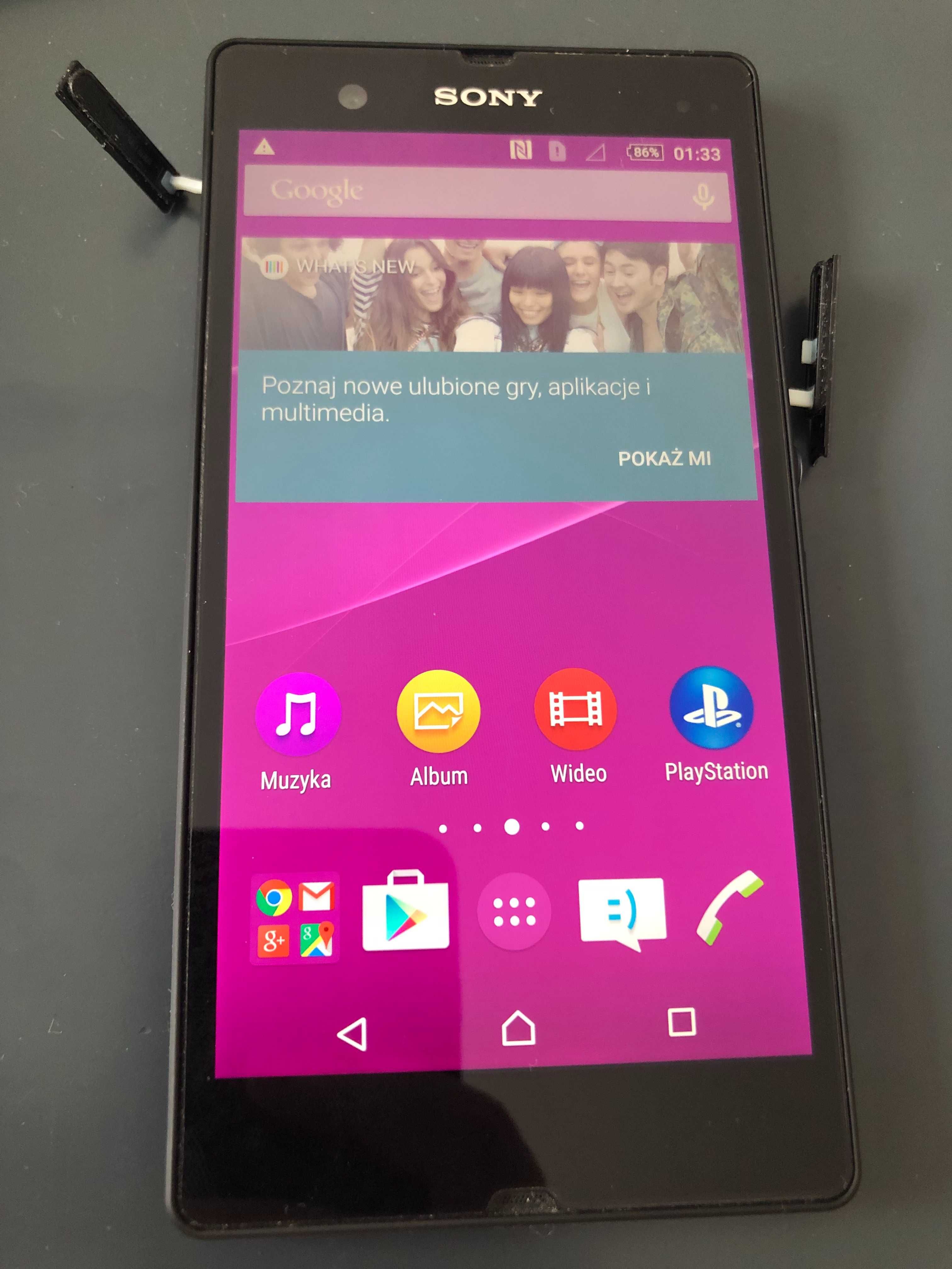 Czarny telefon smartfon Sony Xperia C6603